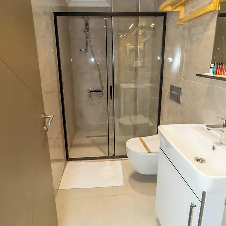 Отель Wond House *