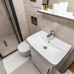 Otel Wond House *